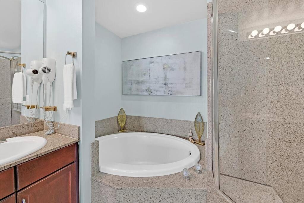 Gulfview #1809 At Laketown Wharf Panama City Beach