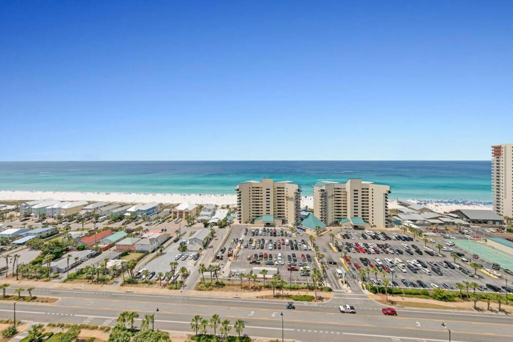 Gulfview #1809 At Laketown Wharf