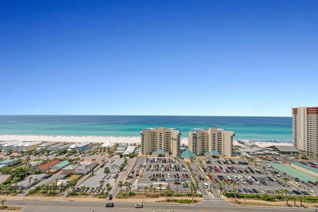 Gulfview #1809 At Laketown Wharf