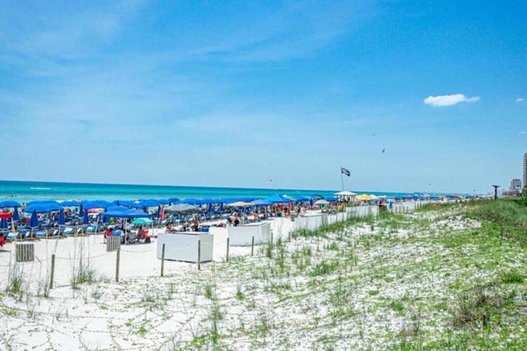 Apartment Gulfview #1809 At Laketown Wharf