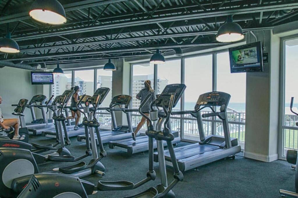 Gulfview #1809 At Laketown Wharf *