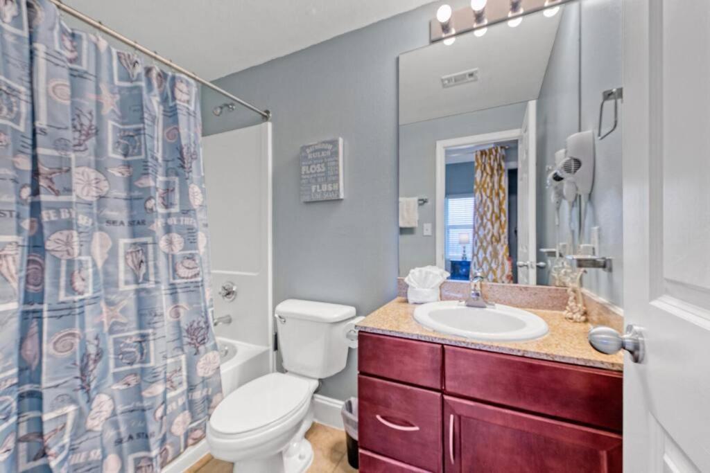 Gulfview #1809 At Laketown Wharf Apartment
