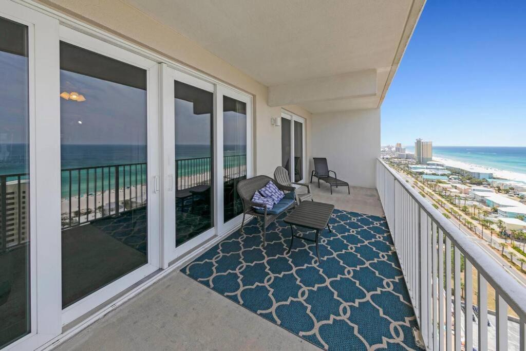 Apartment Gulfview #1809 At Laketown Wharf