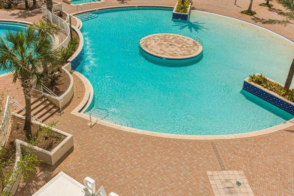 Apartment Gulfview #1809 At Laketown Wharf *