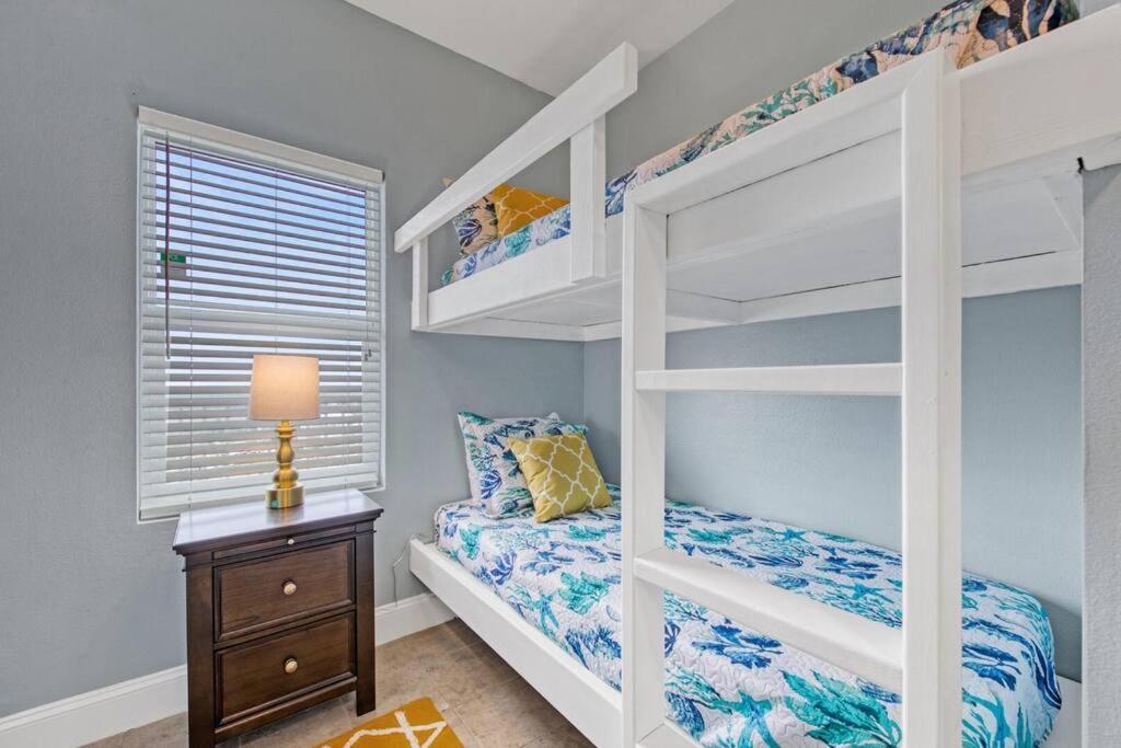 Gulfview #1809 At Laketown Wharf Panama City Beach