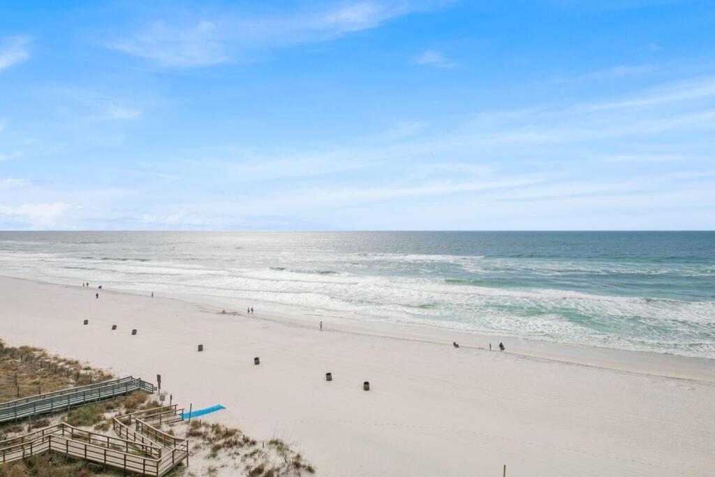 Apartment Beachfront #607 At Majestic