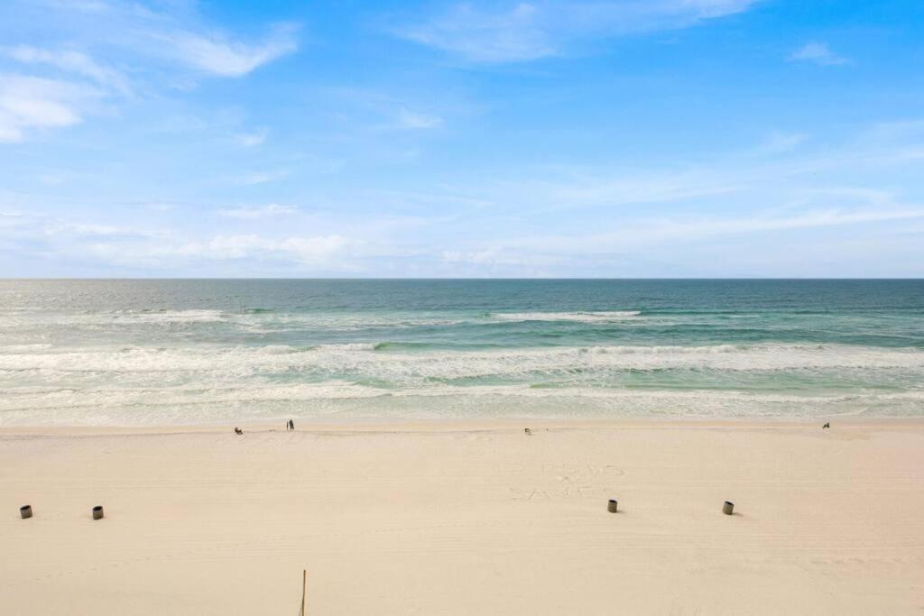 Apartment Beachfront #607 At Majestic