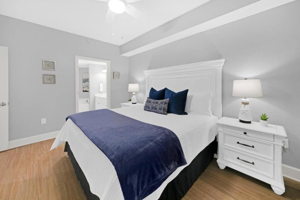 Beachfront #607 At Majestic Panama City Beach