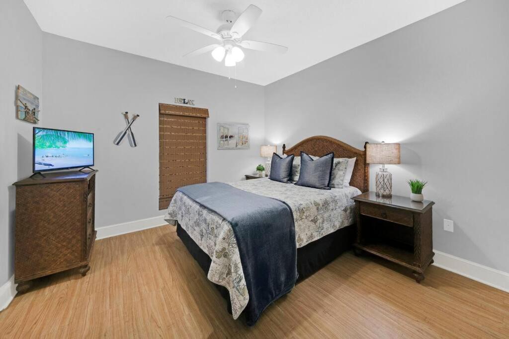 Beachfront #607 At Majestic * Panama City Beach