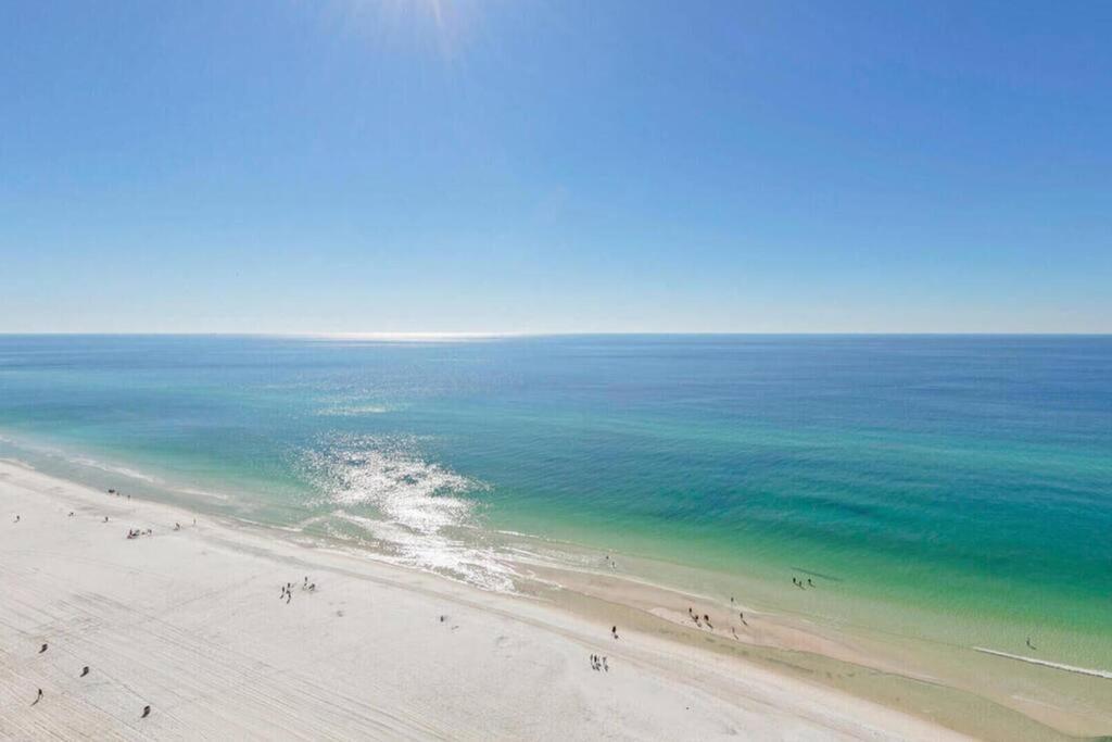 Beachfront #607 At Majestic Apartment
