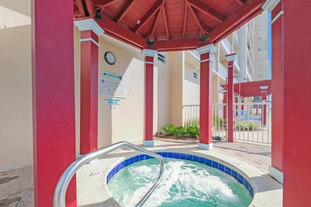 Beachfront #607 At Majestic Apartment