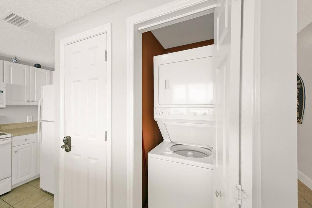 Apartment Beachfront #607 At Majestic