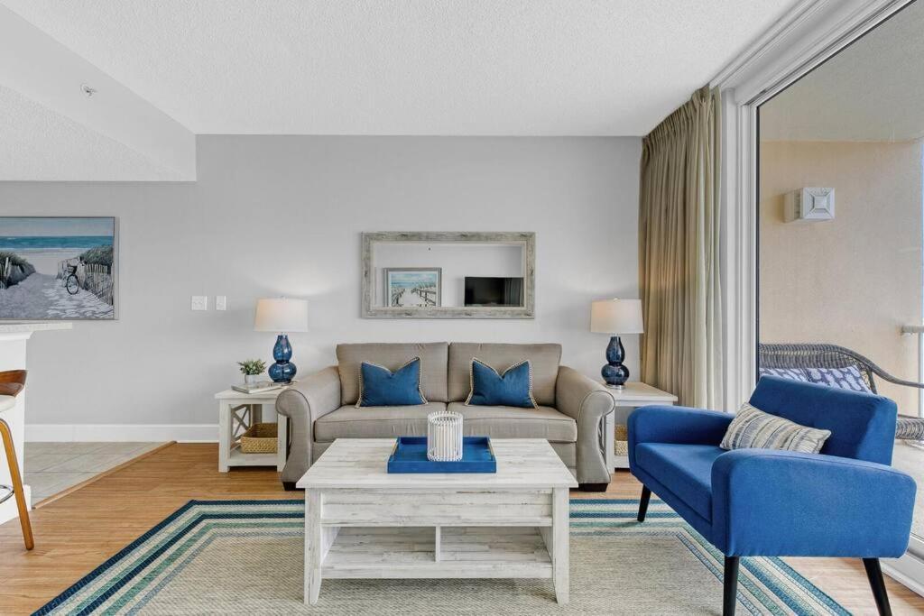Beachfront #607 At Majestic *