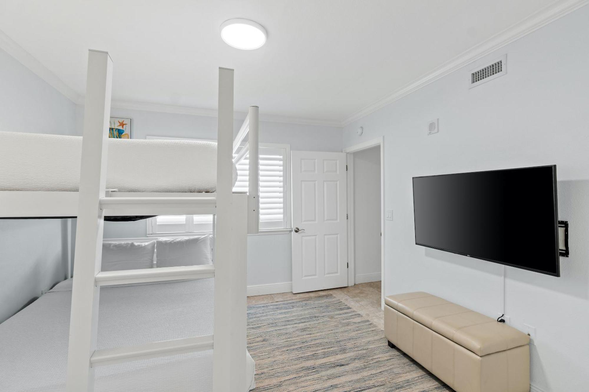 Emerald By Panhandle Getaways *