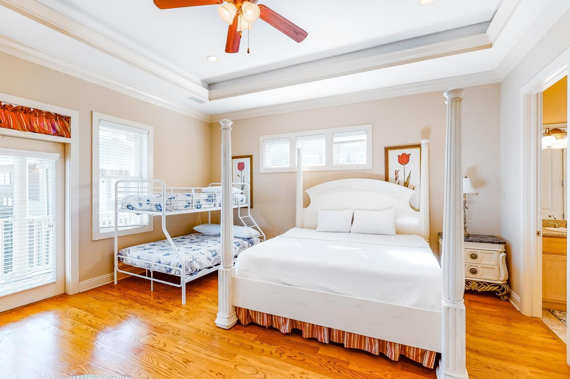 Holiday home Serenity By The Sea - Main House Panama City Beach