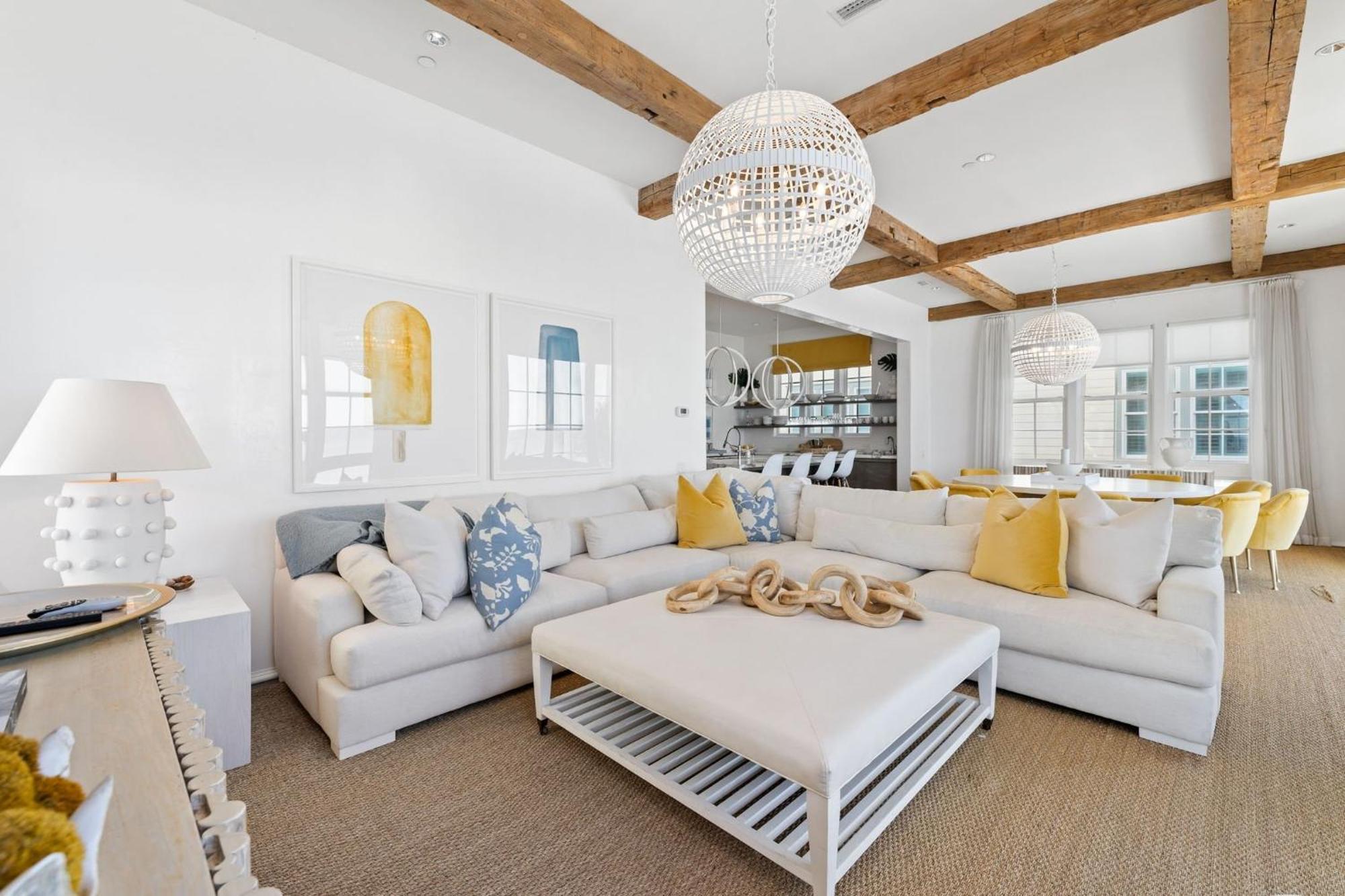 Enchantment - Front, Private Pool, Private Access - 5br 5bth Home Holiday home