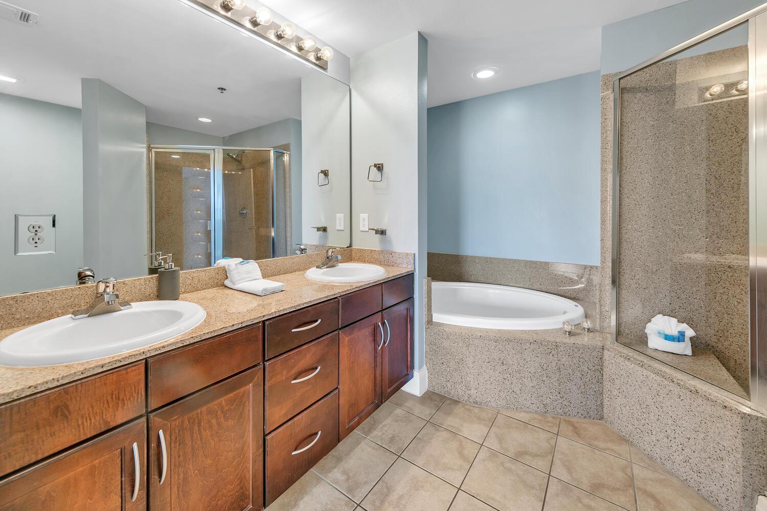 Laketown Wharf 607 Panama City Beach
