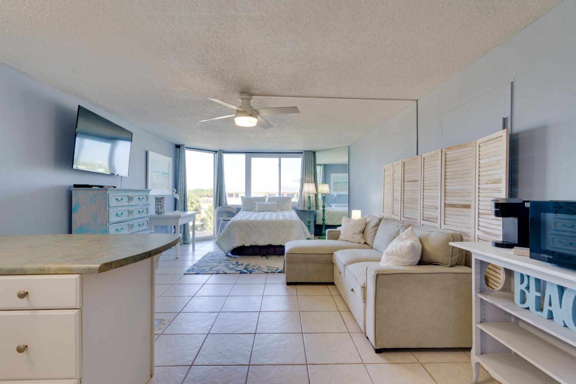 Panama With Amenities!