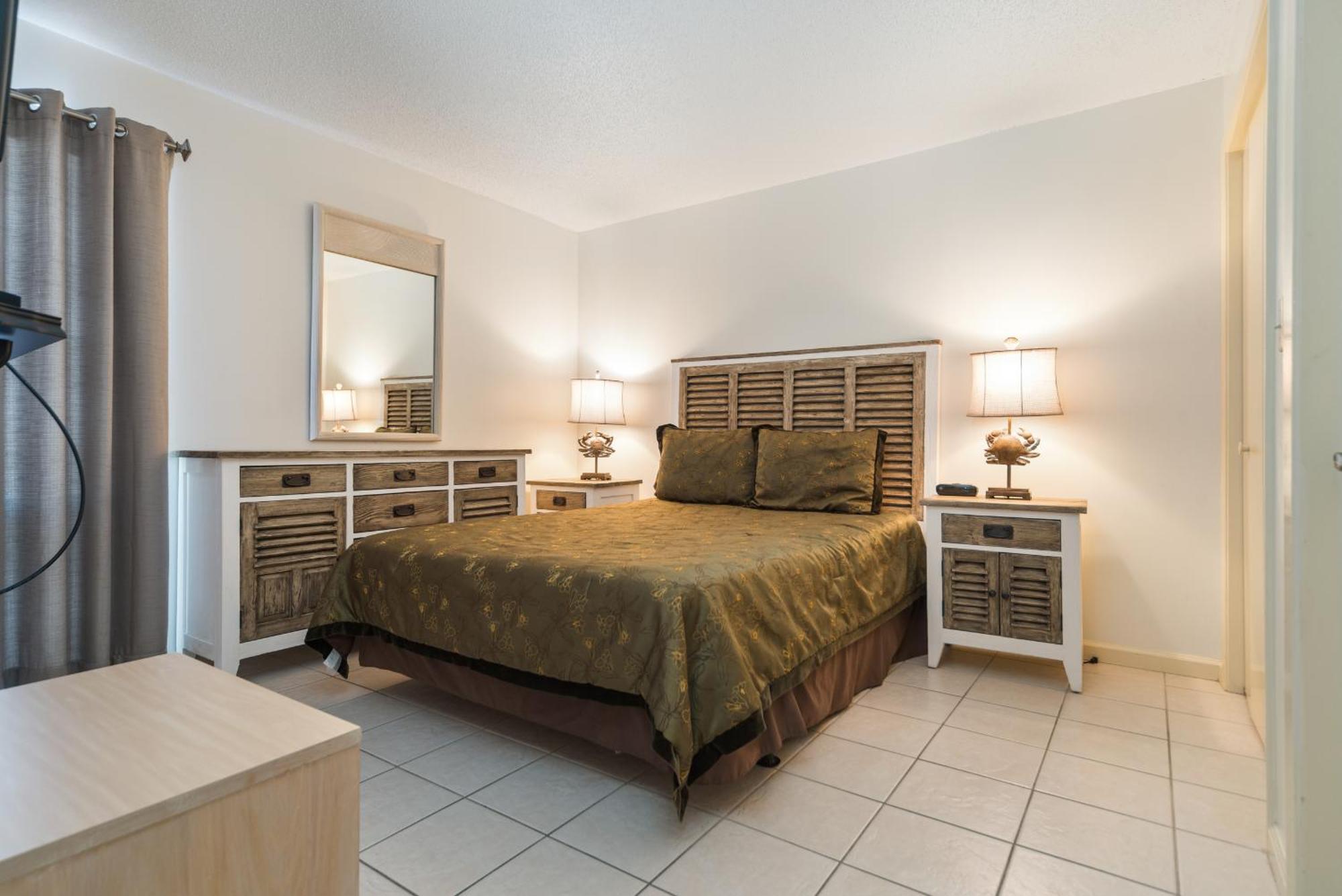 Apartment Edgewater Tower Iii 713 Panama City Beach