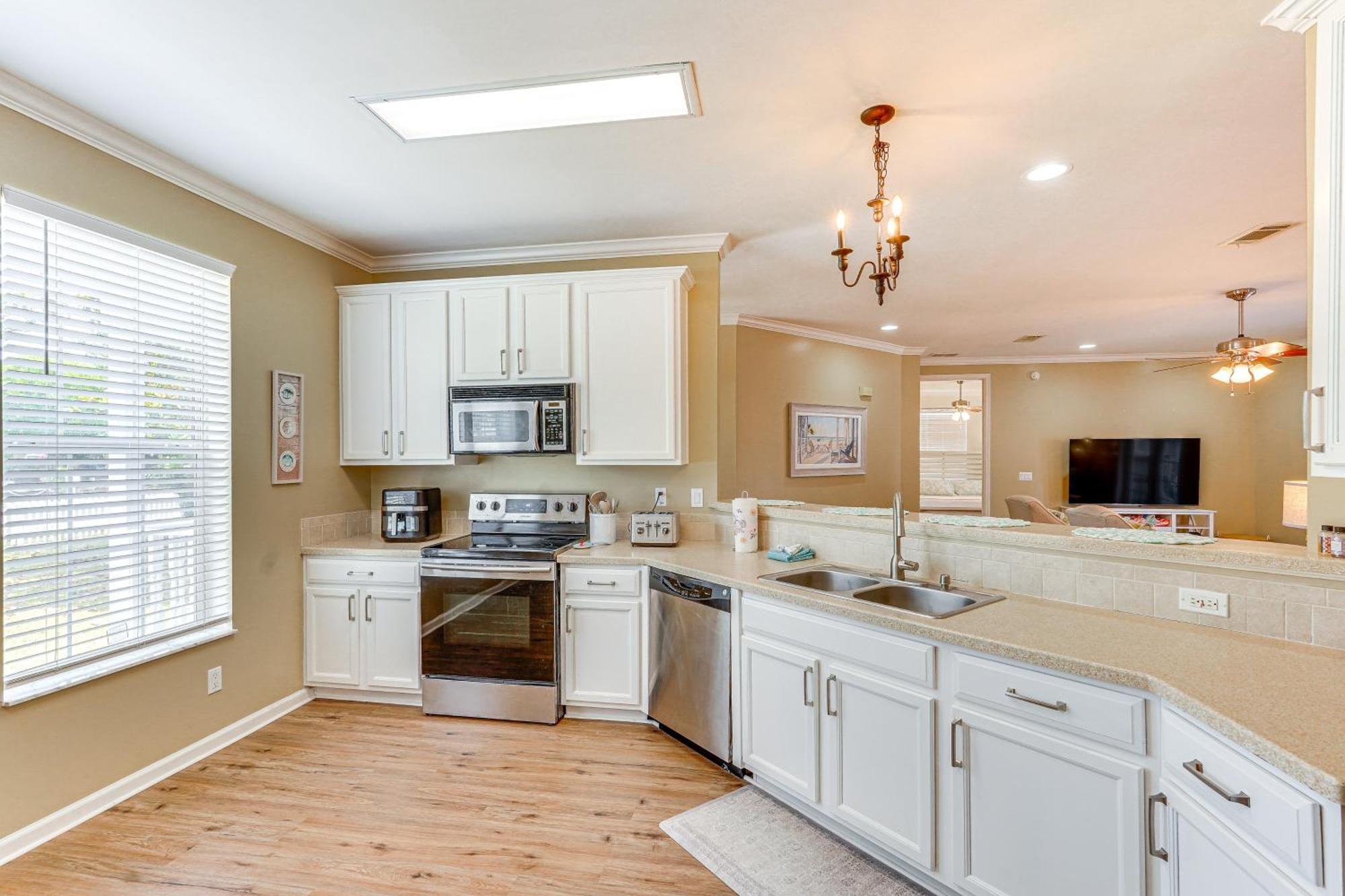 Dog-friendly Panama 1 Mi To Powell Lake! Holiday home