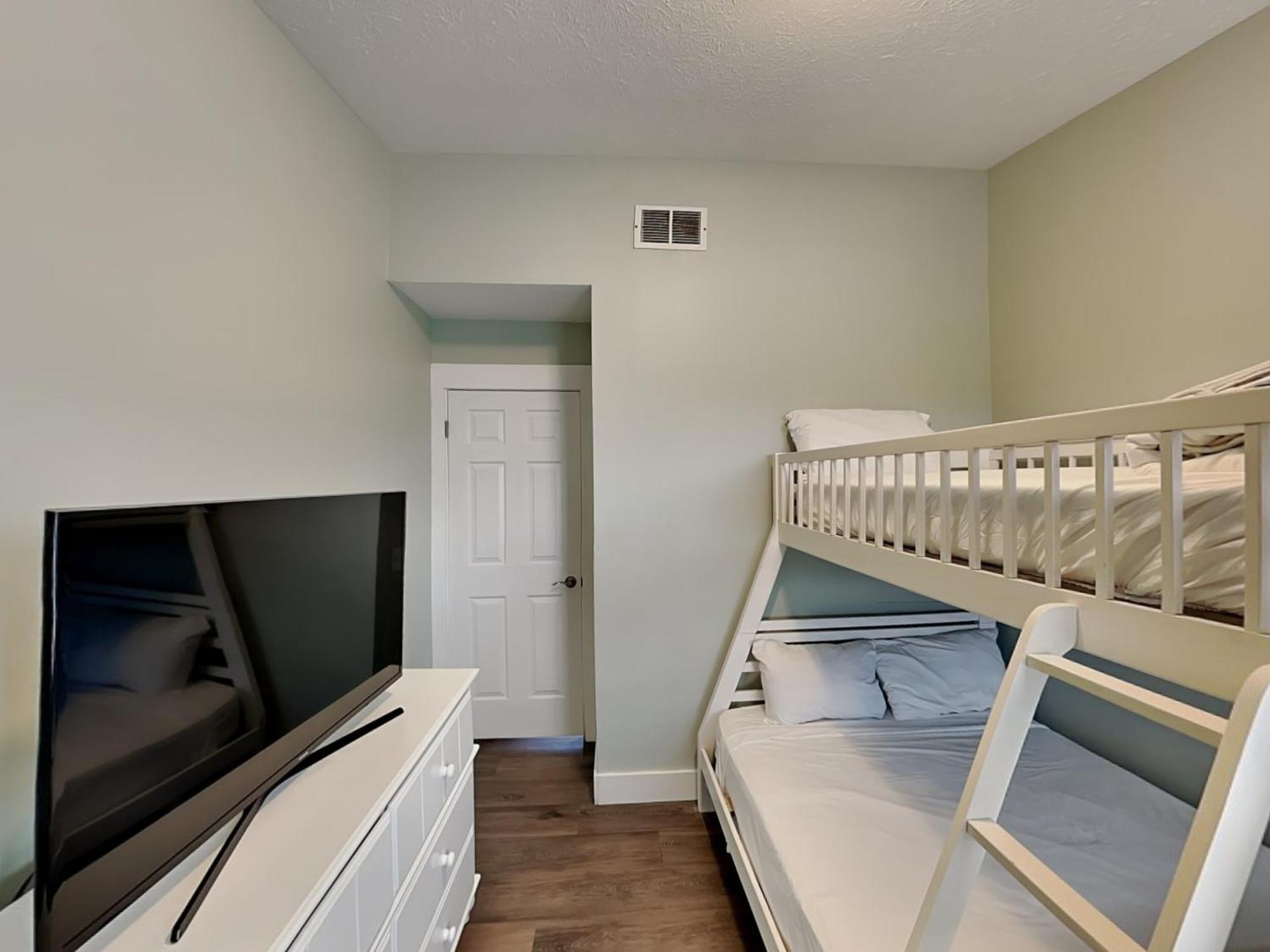 Charline Beachside Apartment Panama City Beach