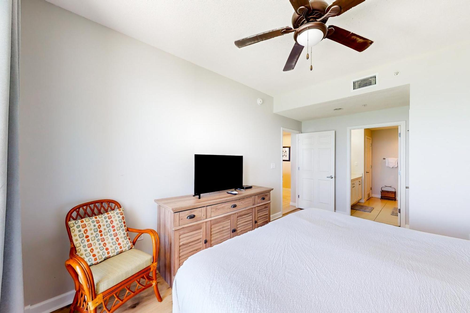 Sterling Reef 1003b Apartment