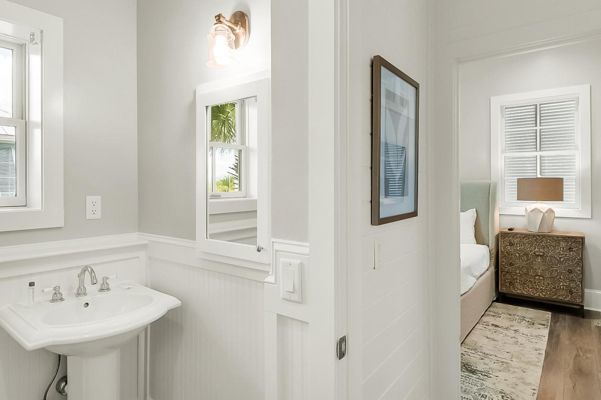 Carillon 01: Beachfront Blessings Holiday home *