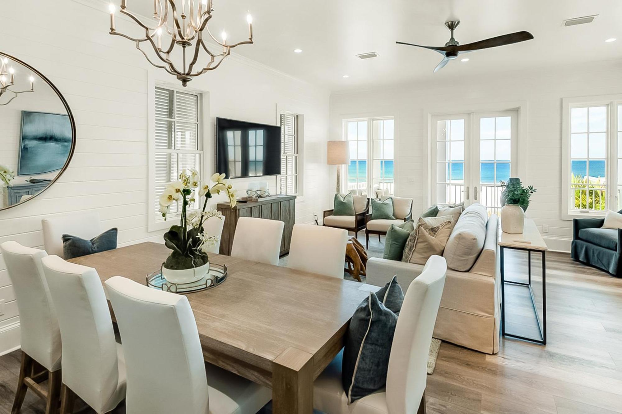 Carillon 01: Beachfront Blessings Holiday home