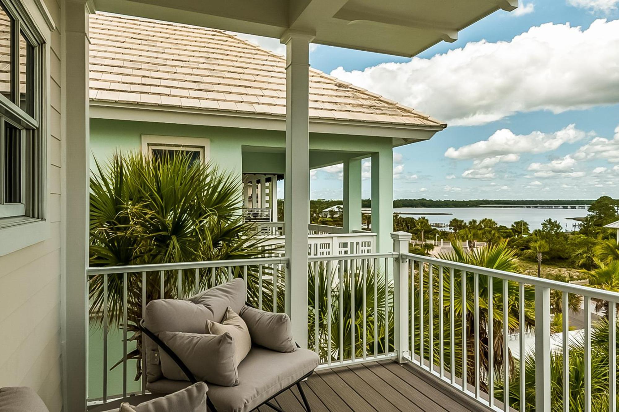 Carillon 01: Beachfront Blessings *