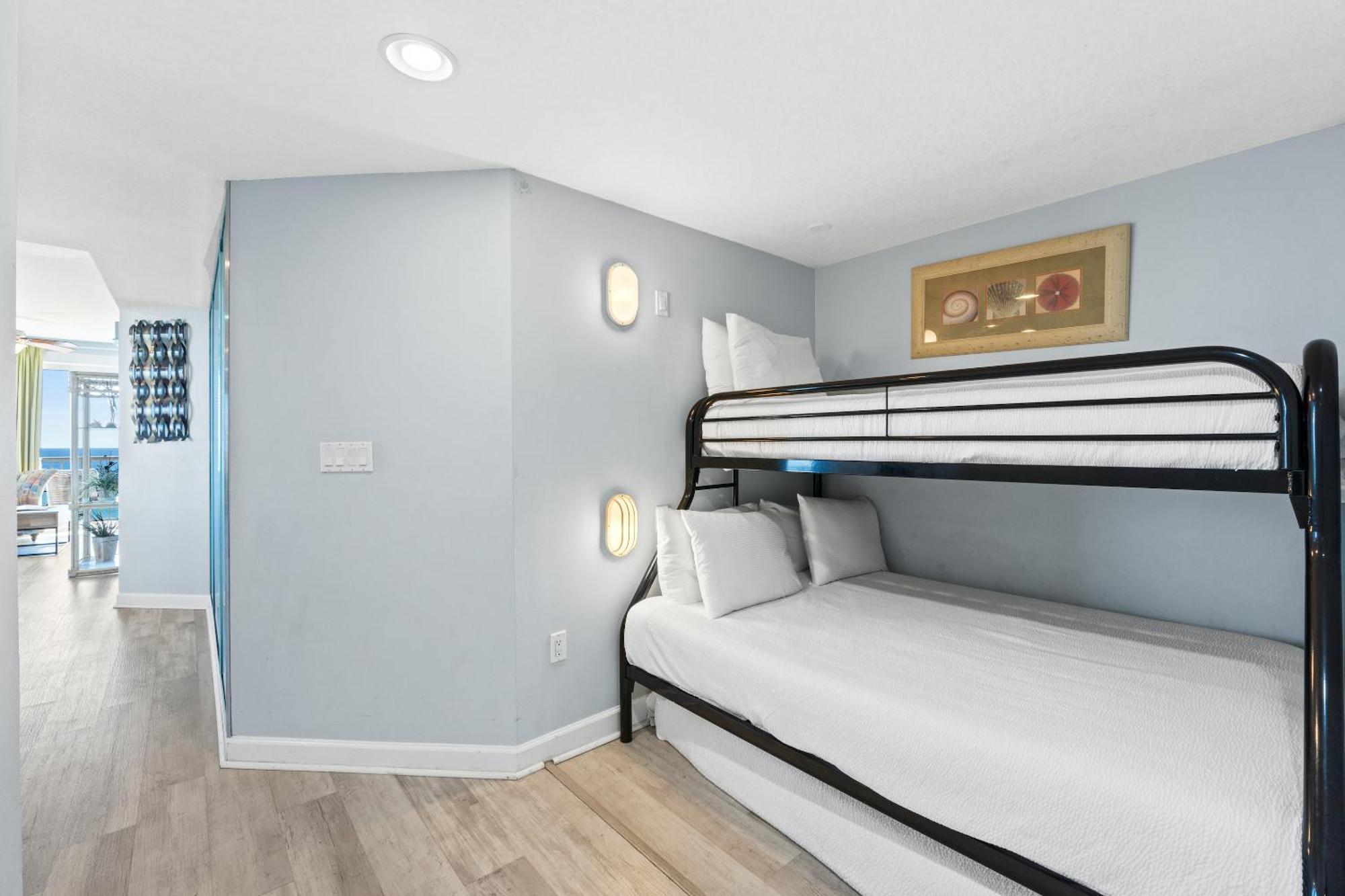 Apartment Grand Panama Pet Friendly By Panhandle Getaways Panama City Beach
