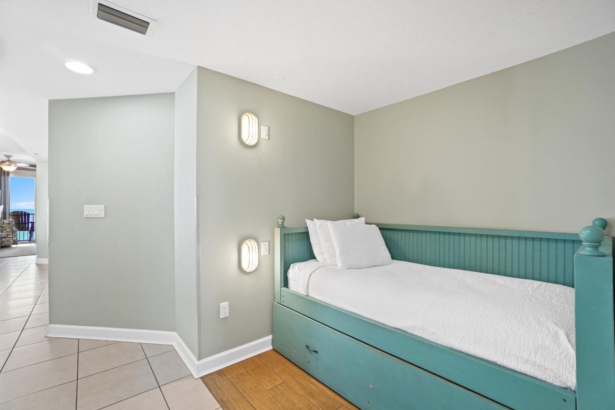 Apartment Grand Panama Pet Friendly By Panhandle Getaways Panama City Beach