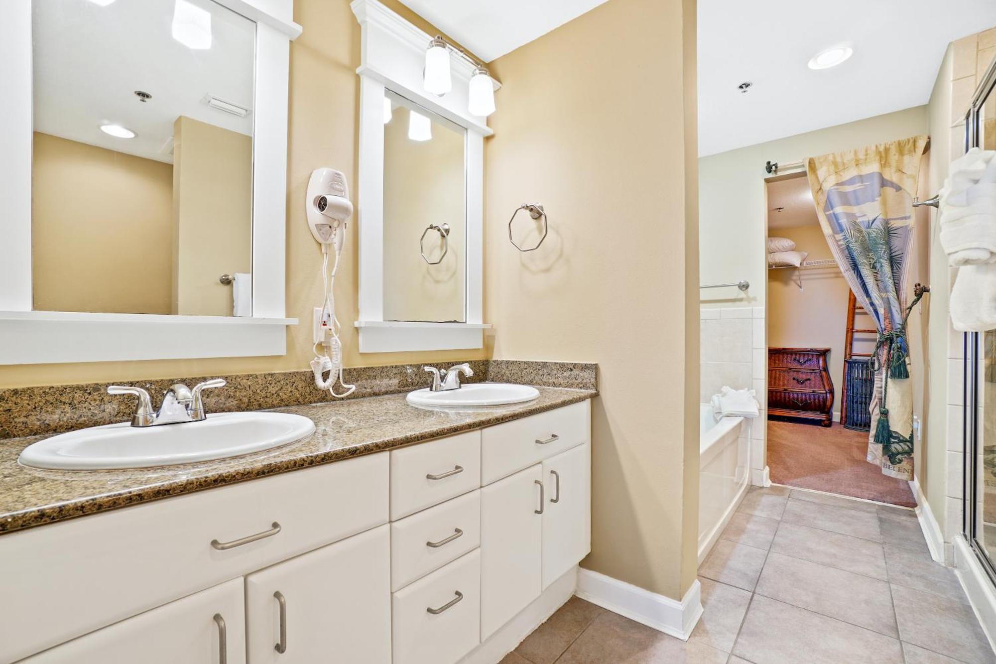 Apartment Grand Panama Pet Friendly By Panhandle Getaways *