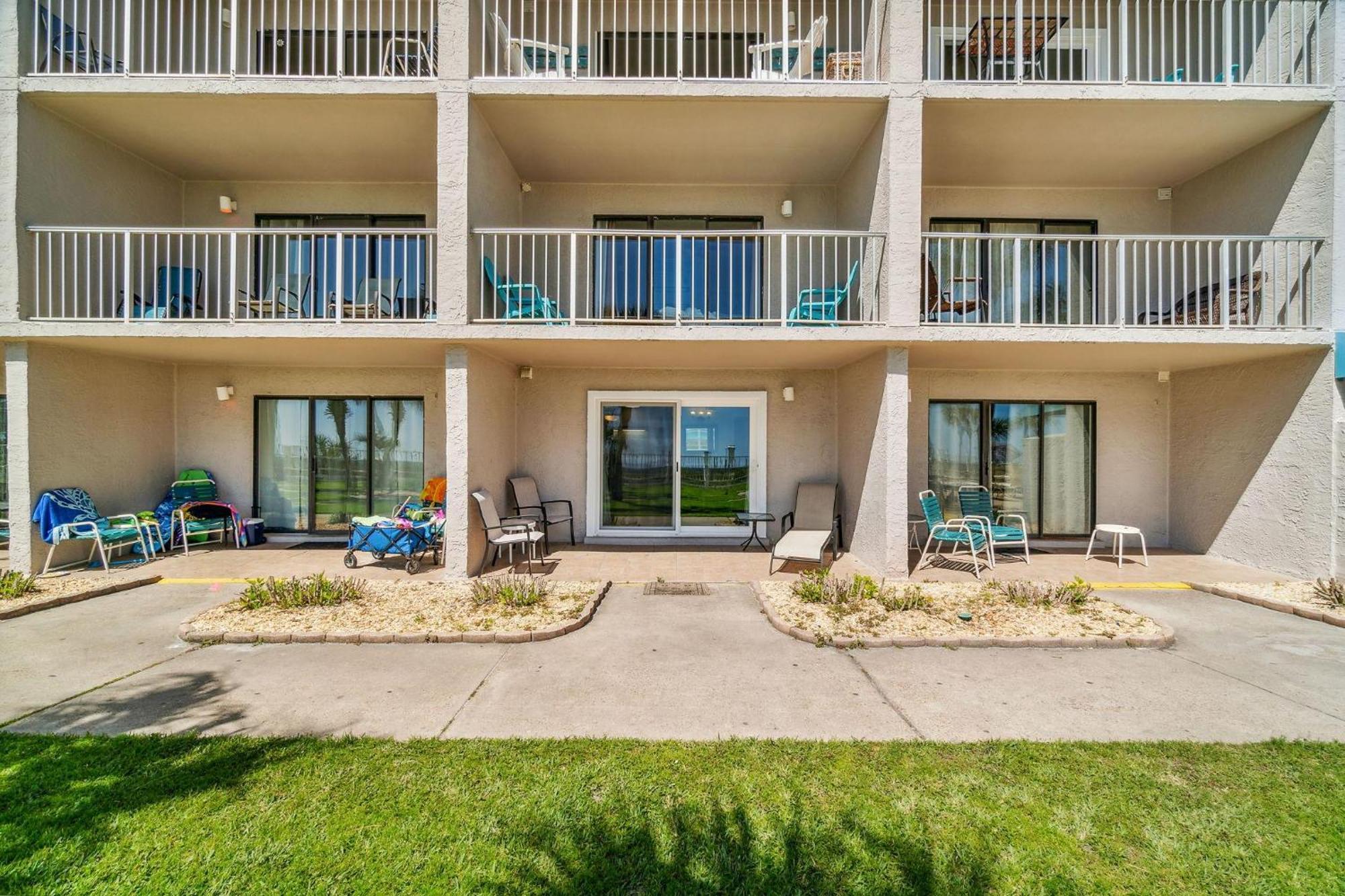 The Summit 108 Apartment *