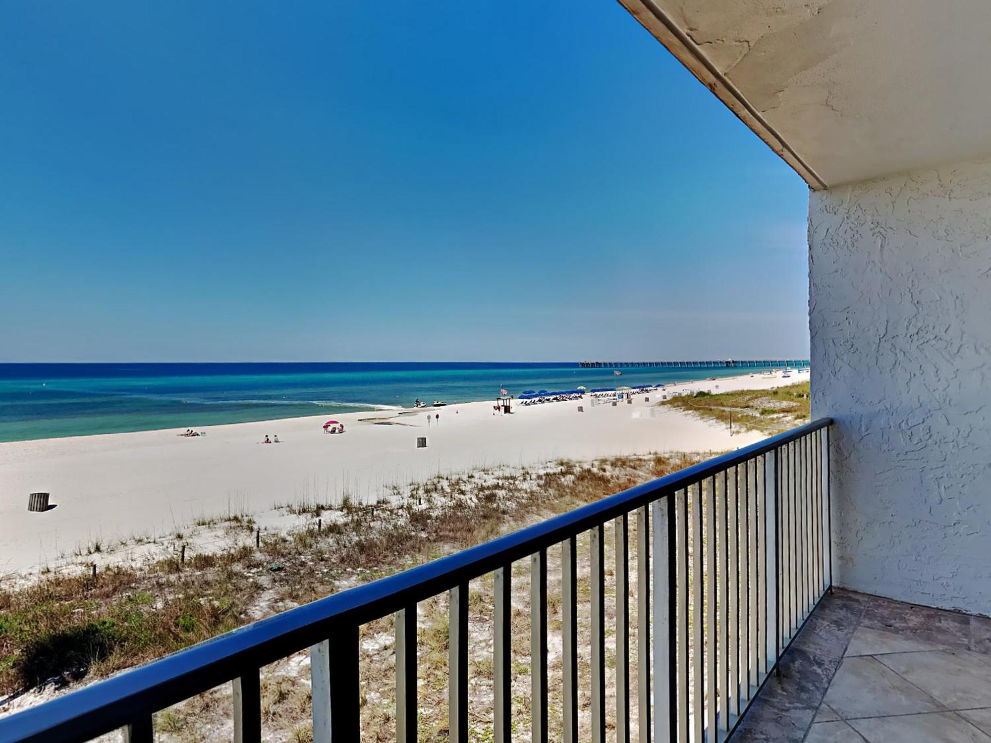 Edgewater Windward 204 Apartment