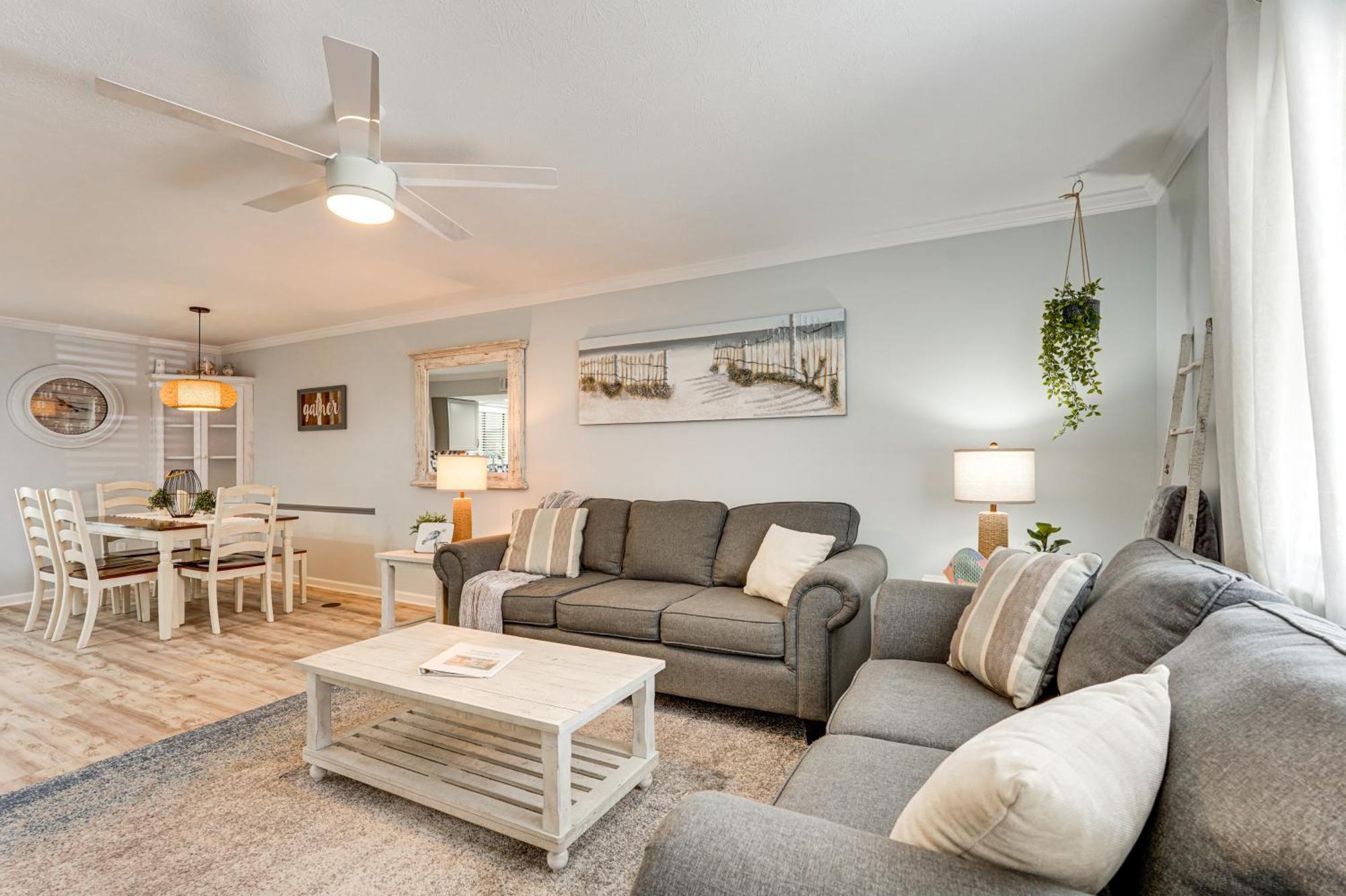 Panama Retreat Pool And Access! Holiday home Panama City Beach