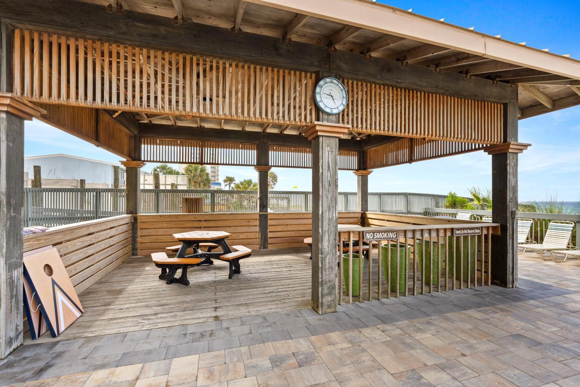 Holiday home Newly Renovated Luxury Ocean Front Condo! Floor With Penthouse Ocean Views! Panama City Beach