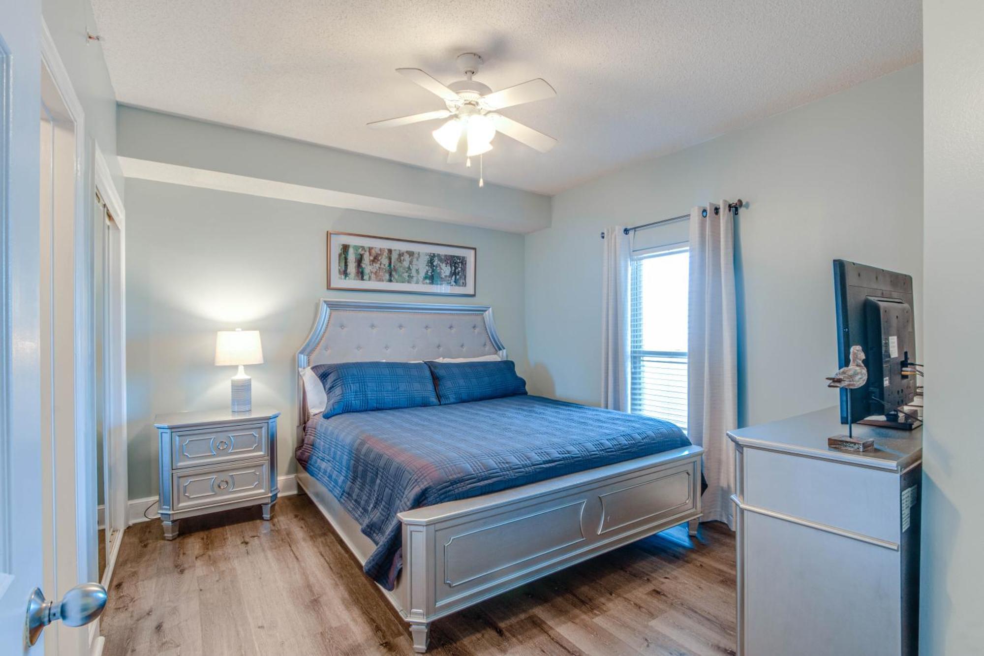 Majestic #1613-1 By Book That * Panama City Beach