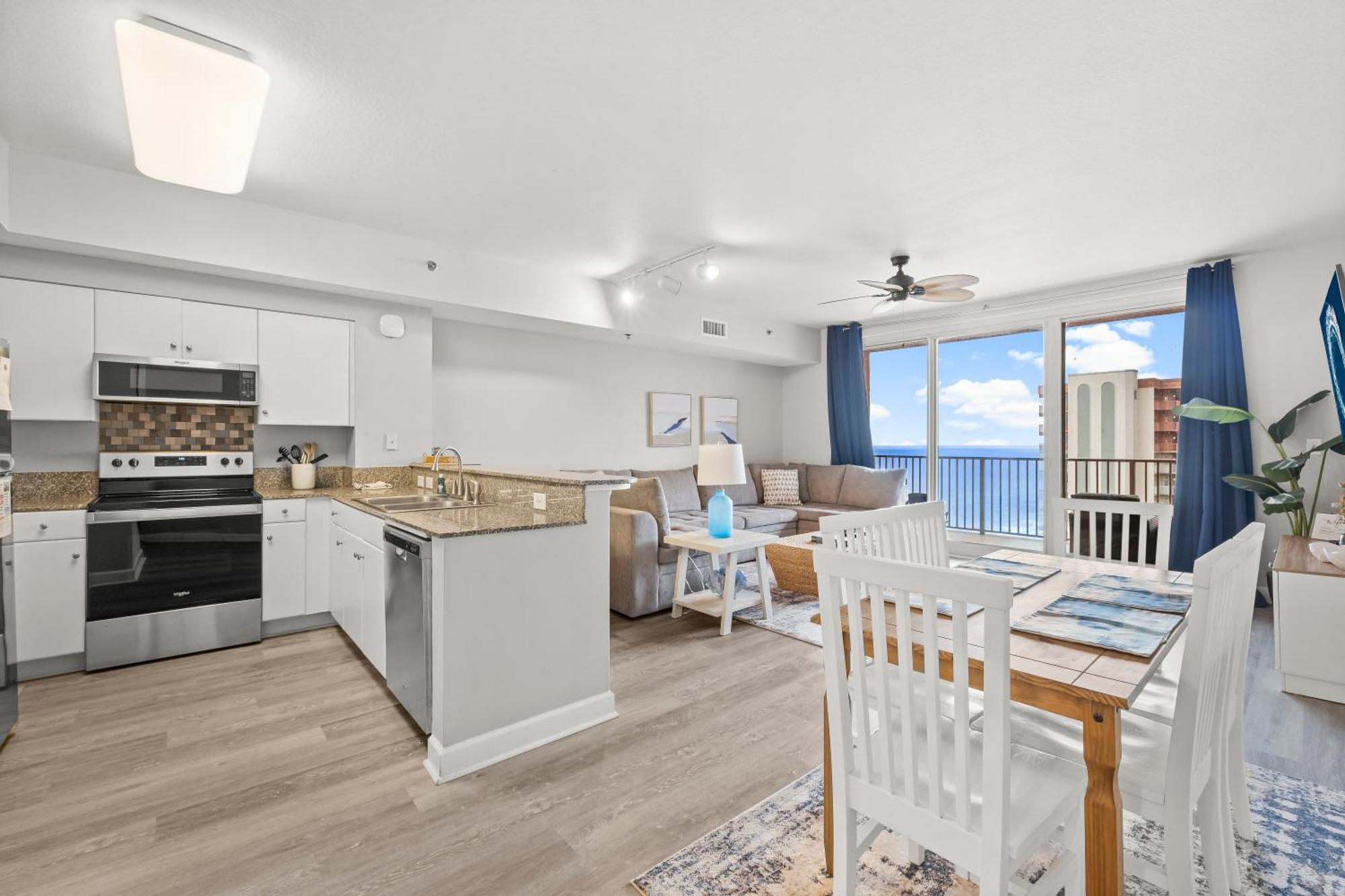 Modern Beachfront On The Sleeps 6! By Dolce Getaways Pcb Apartment *