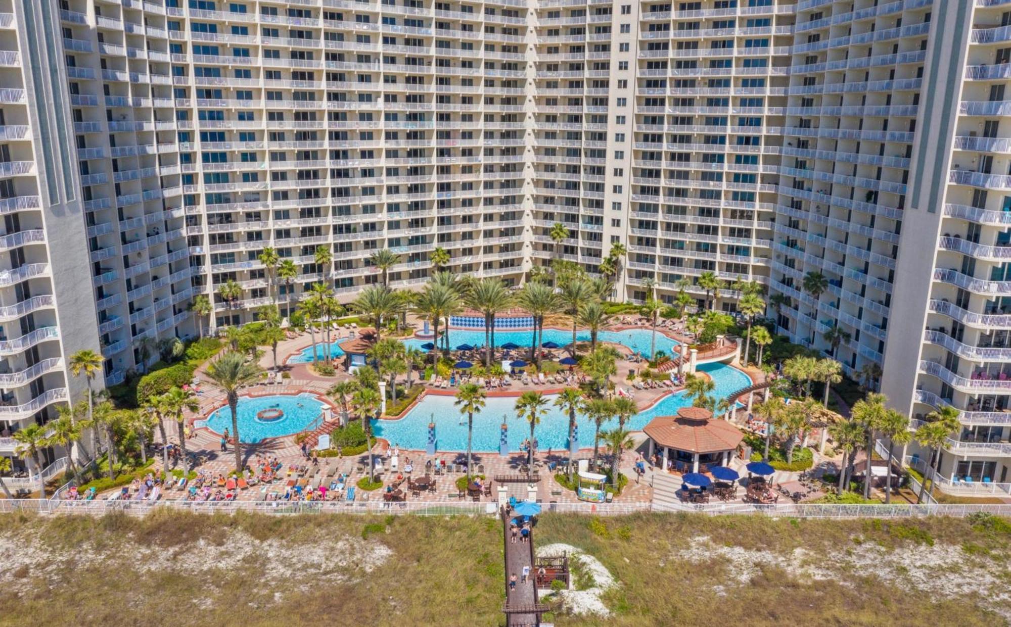 Apartment Modern Beachfront On The Sleeps 6! By Dolce Getaways Pcb *