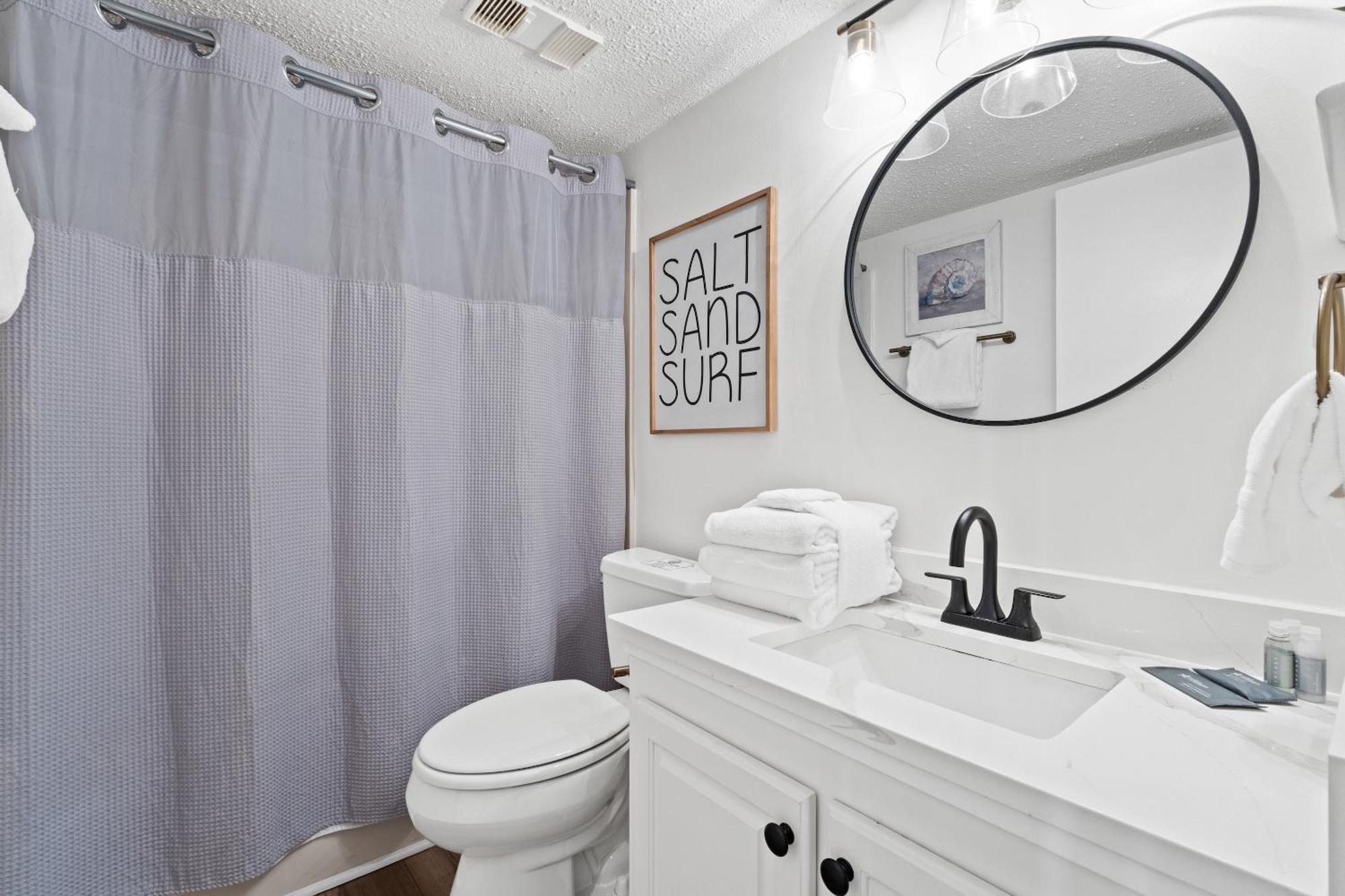 Pinnacle Port Apartment