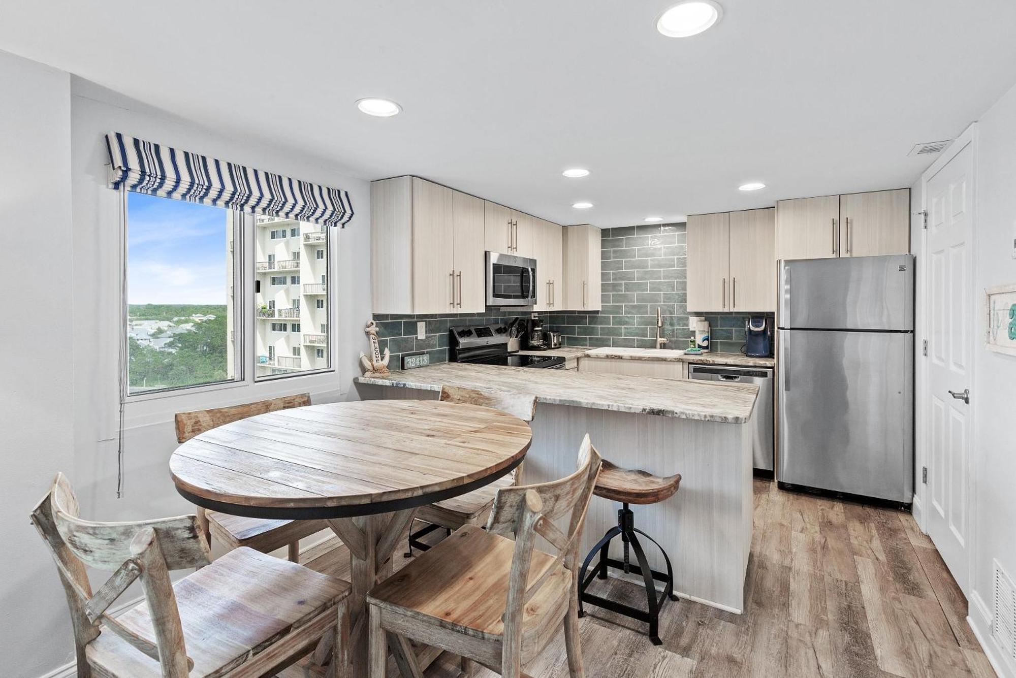 Apartment Pinnacle Port