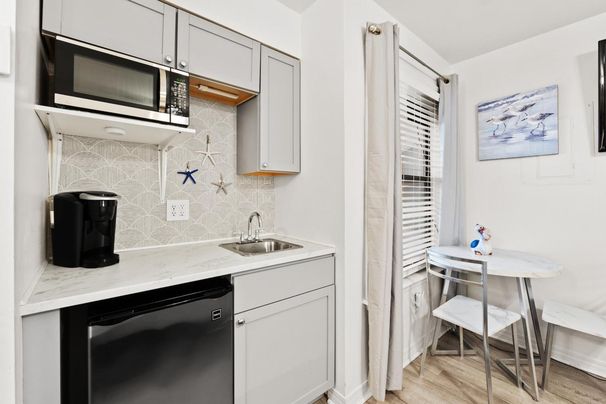 Apartment St Thomas Square By Panhandle Getaways Panama City Beach
