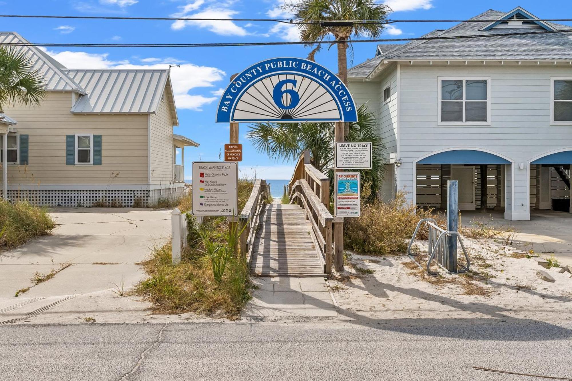 Apartment Treasure Island 0110