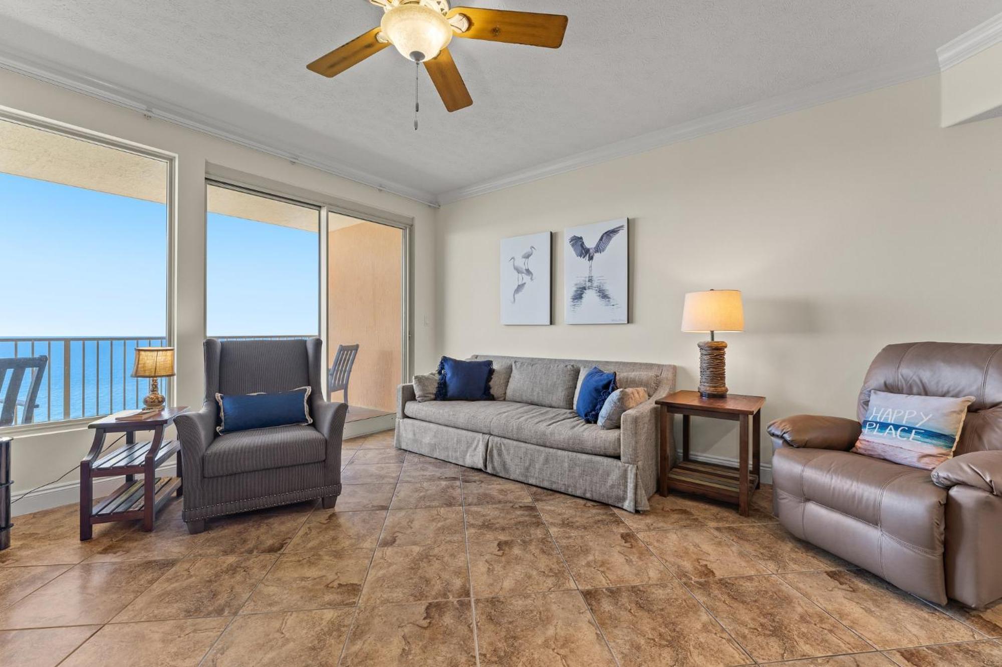 Apartment Treasure Island 2110