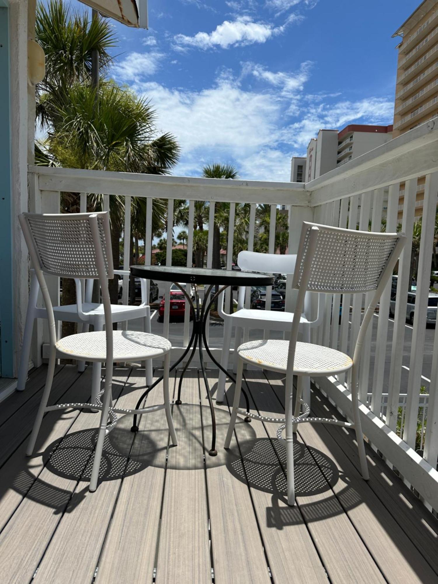 Dream Escape - 200ft To Waves - Breakfast - Private Hot Tub Awaits Panama City Beach