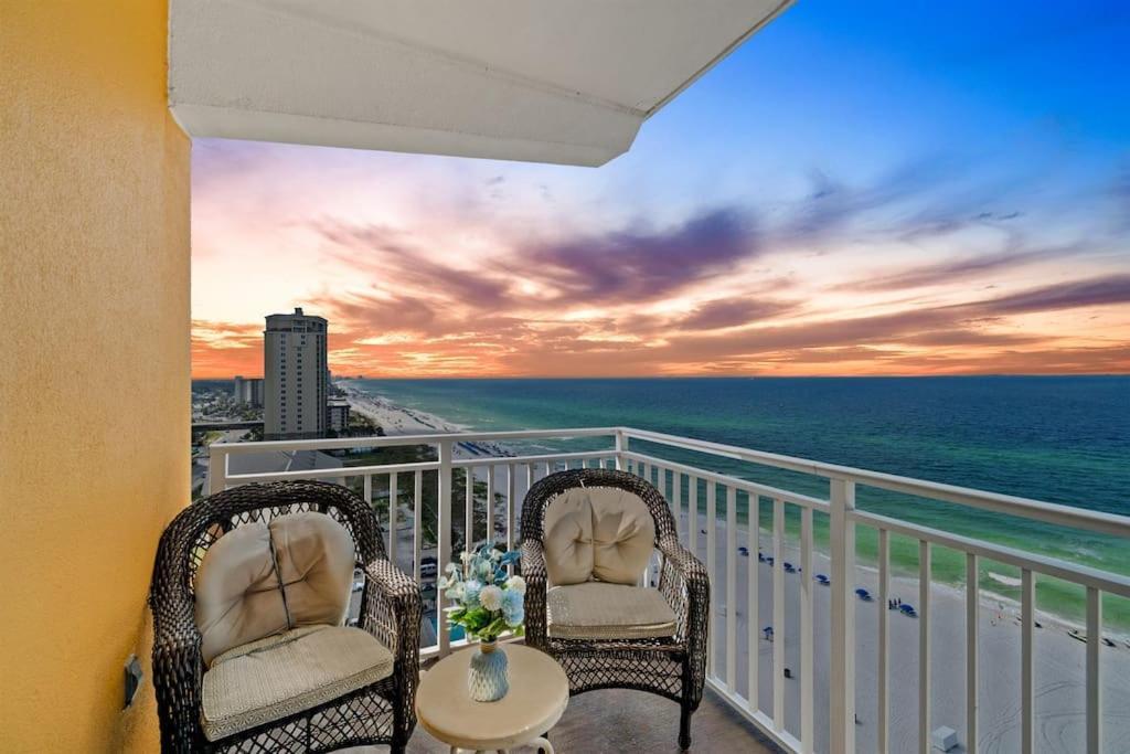 Coral Charm Apartment