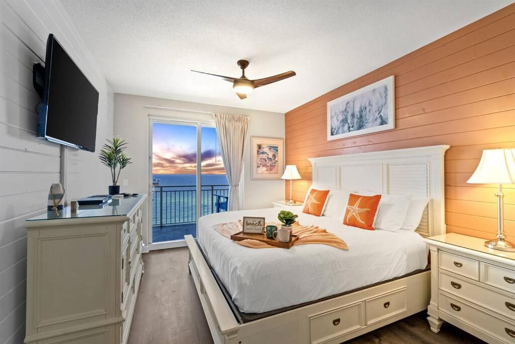 Coral Charm Apartment