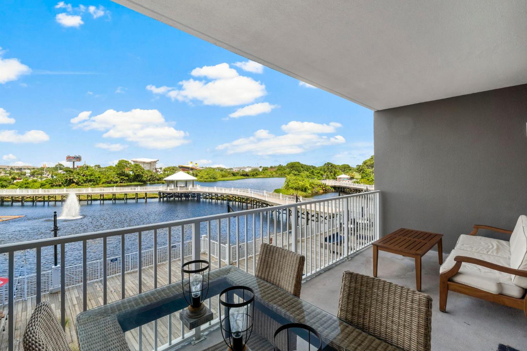 Stunning Views! Located Steps 2 Beach, Restaurants & Shops! By Dolce Getaways Pcb Panama City Beach