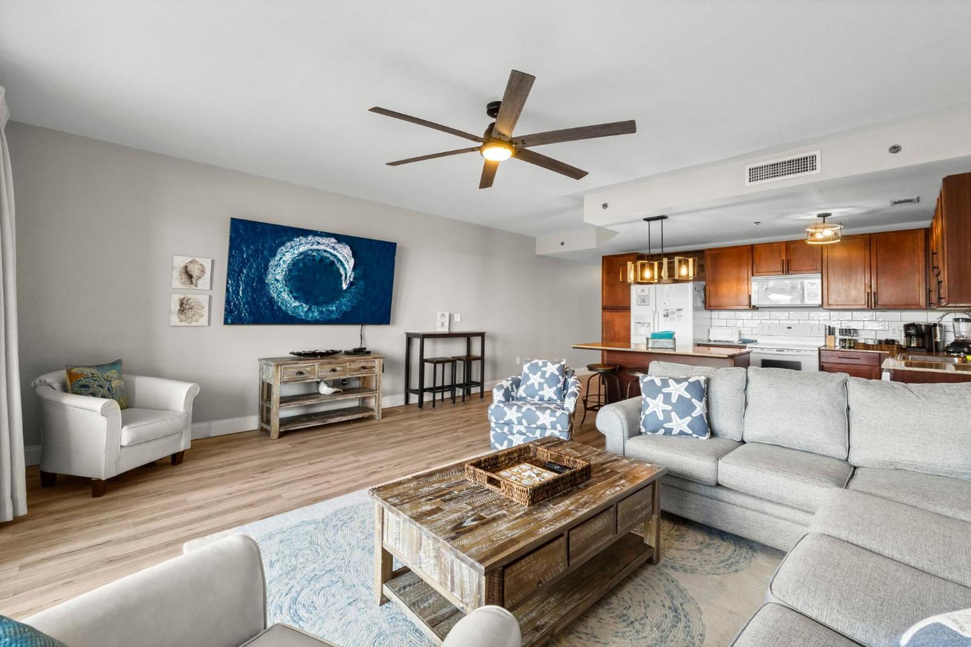 Stunning Views! Located Steps 2 Beach, Restaurants & Shops! By Dolce Getaways Pcb