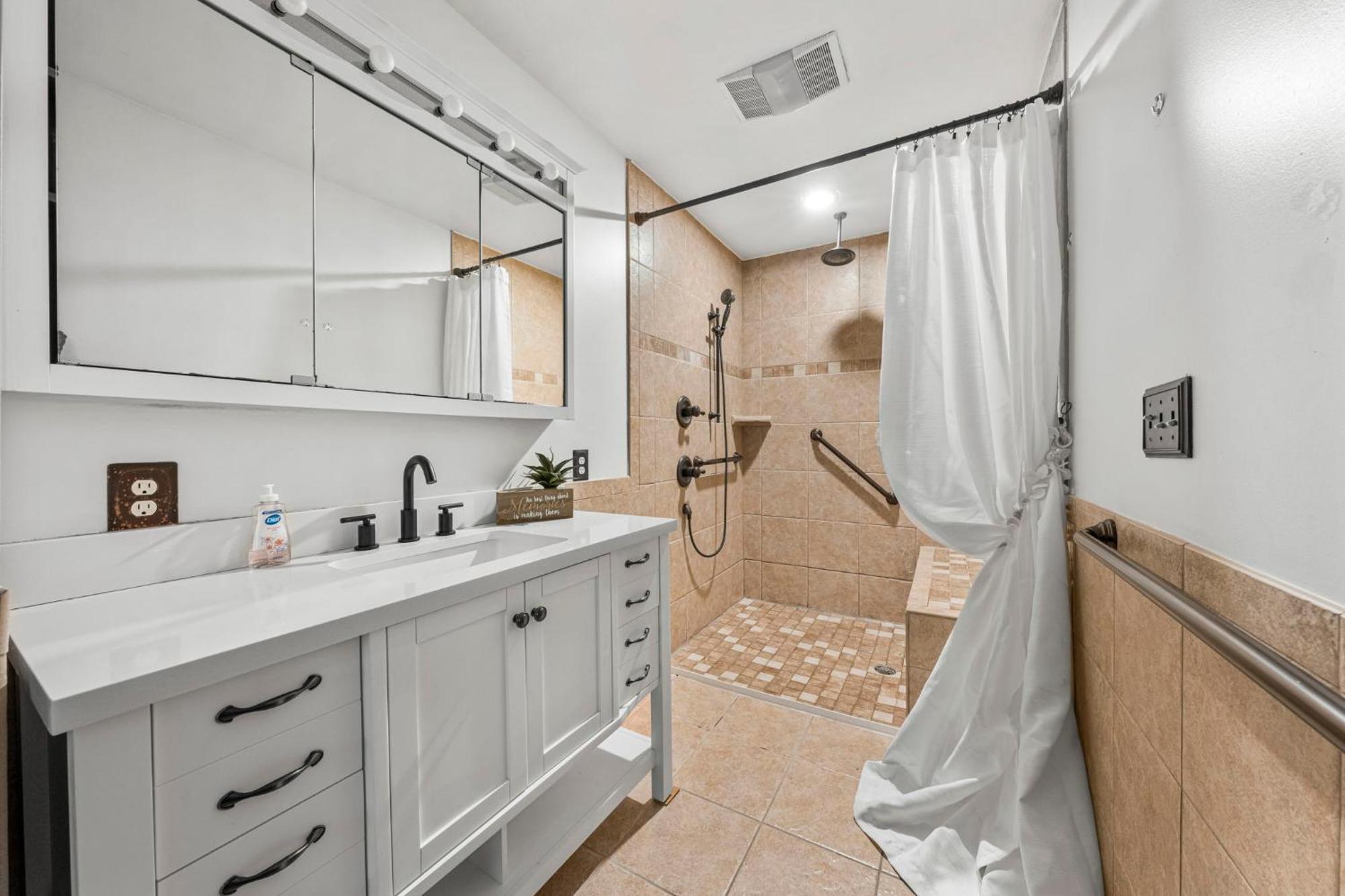 Stylish 4br Canal View 11 Pools House *